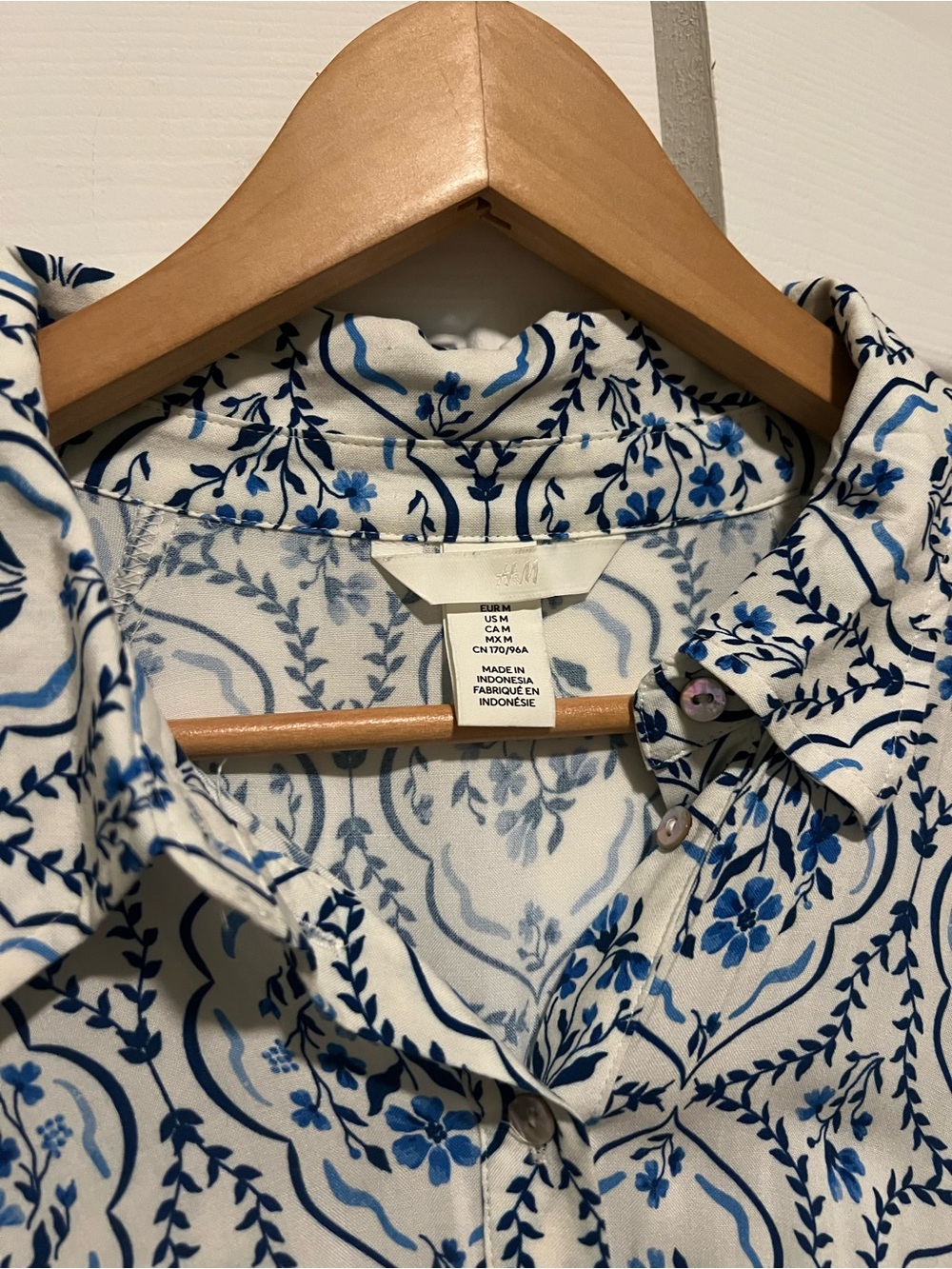 H&M White and Blue Printed Midi Dress - Picture 9 of 13
